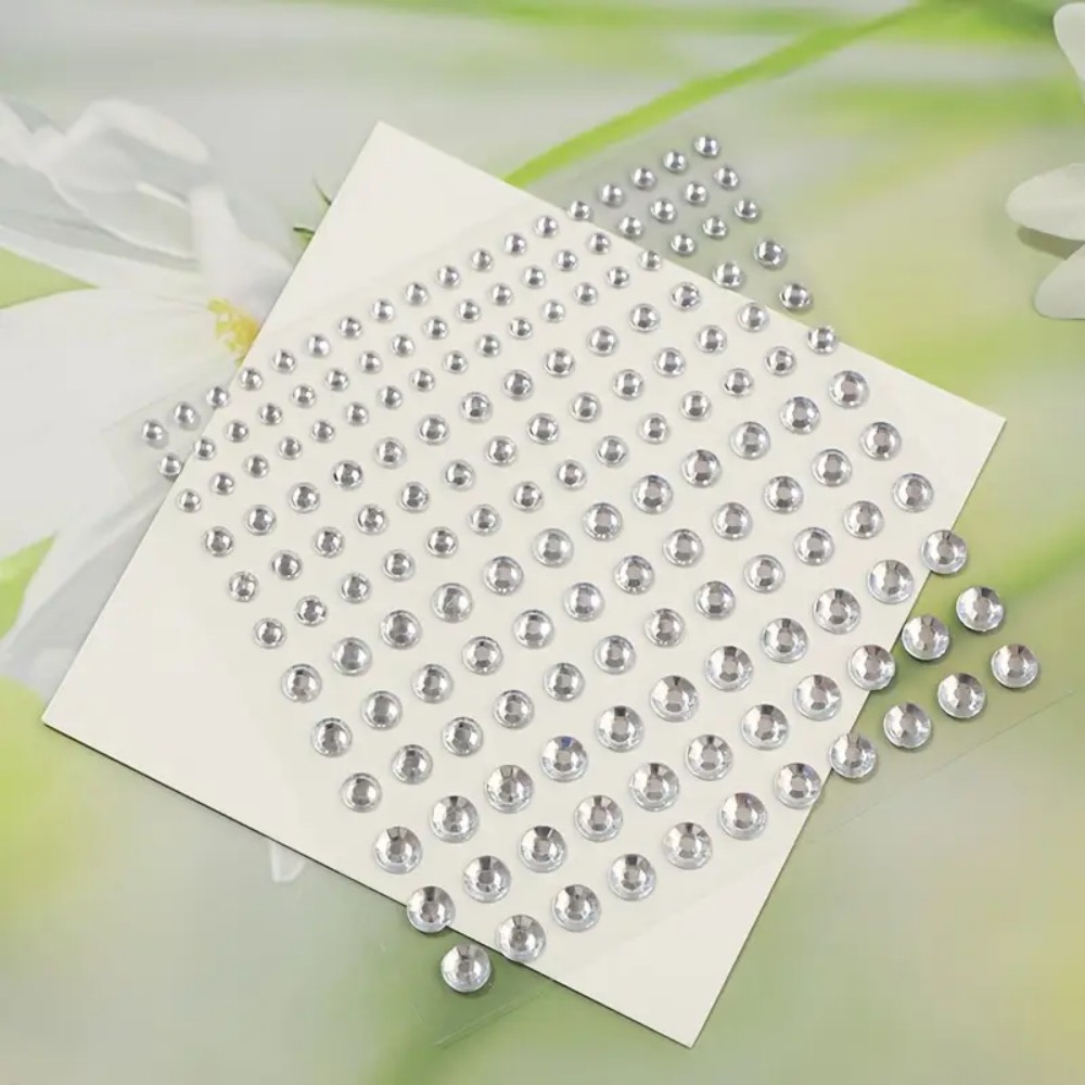165 قطعة من ملصقات حجر الراين  - مراجعة Rhinestone Nail Gem وسعره