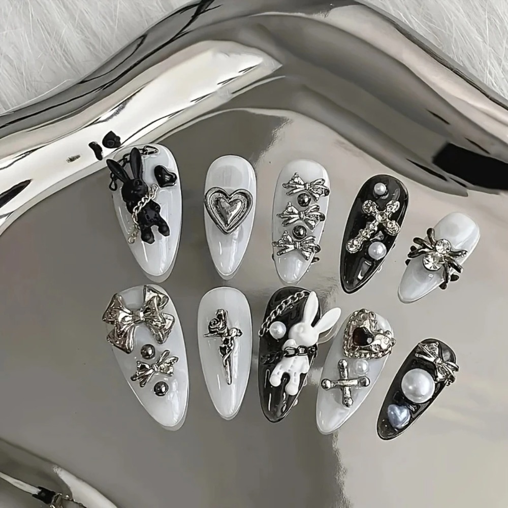 10 قطع جديدة من زينة الأظافر ب - مراجعة Nail Art Gothic وسعره