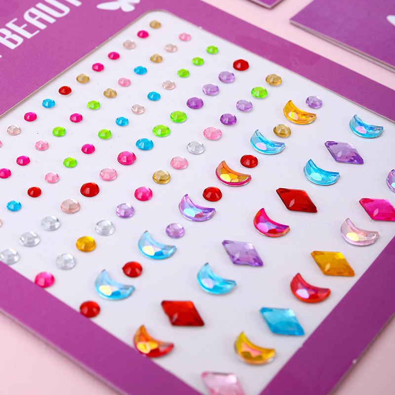 ملصقات أحجار الوجه اللامعة الأ - مراجعة Rhinestone Nail Gem وسعره
